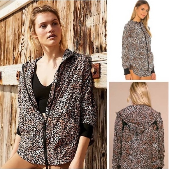 Free People Run Wild Hooded Jacket in Leopard Size Small - Picture 2 of 14